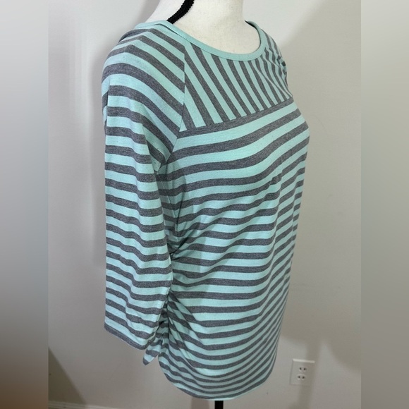 Liz Lange Maternity sz med top knit gray and lite green stripe - Picture 6 of 13
